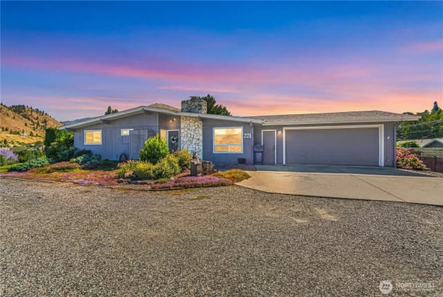 Property photo for 221 Olive Street, Cashmere