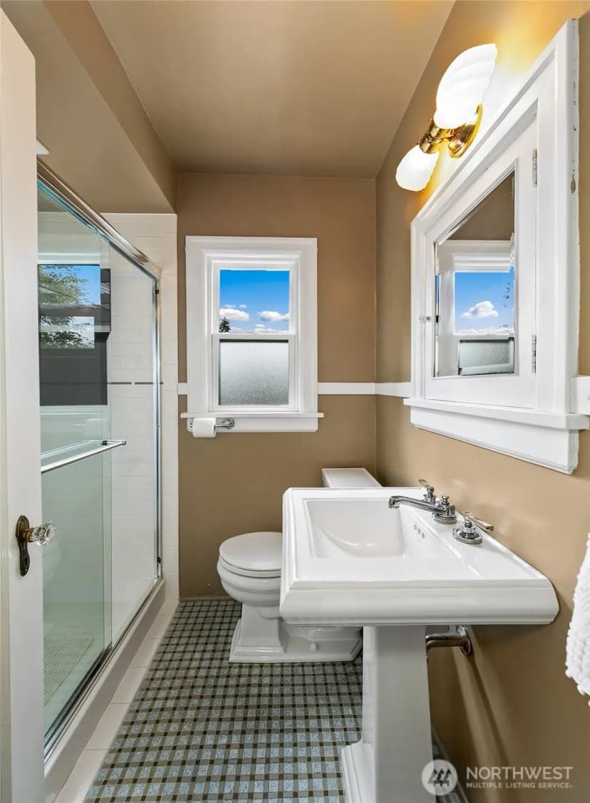 Property photo for 6249 30th Avenue Ne, Seattle photo 17