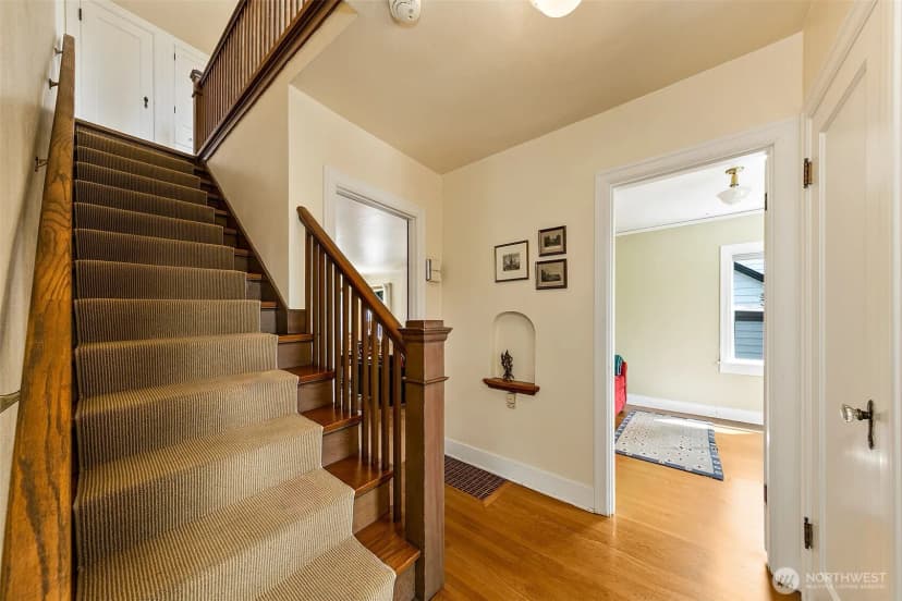 Property photo for 6249 30th Avenue Ne, Seattle photo 18