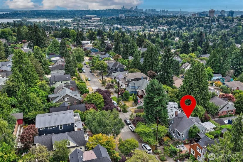 Property photo for 6249 30th Avenue Ne, Seattle photo 33
