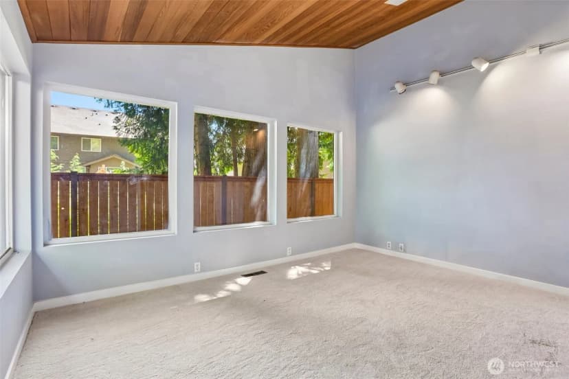 Property photo for 16220 Ambaum Boulevard S, Burien photo 23