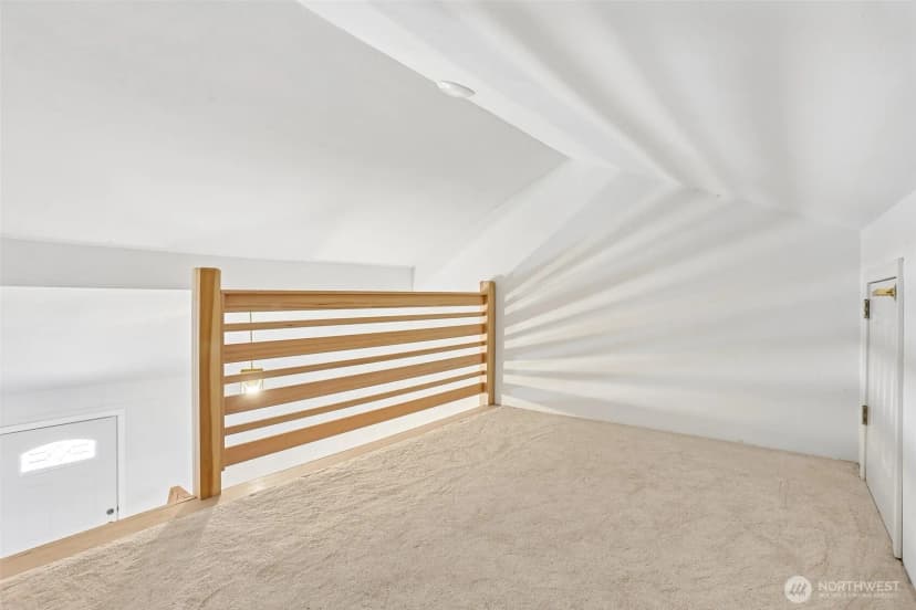 Property photo for 16220 Ambaum Boulevard S, Burien photo 32