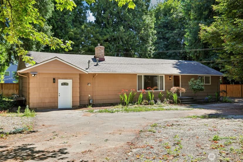Property photo for 16220 Ambaum Boulevard S, Burien