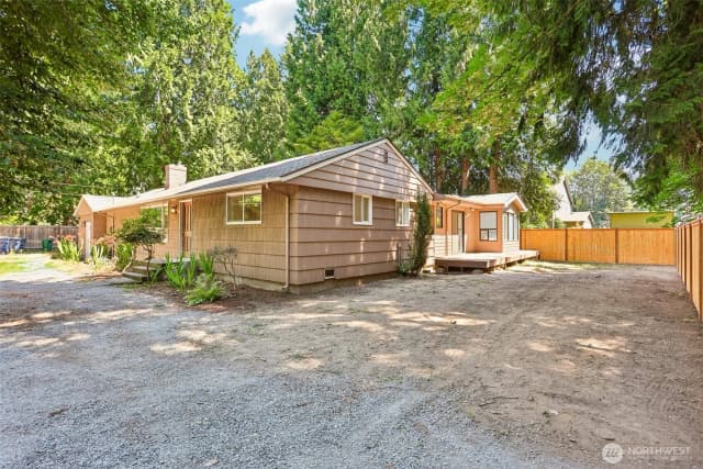 Property photo for 16220 Ambaum Boulevard S, Burien photo 4