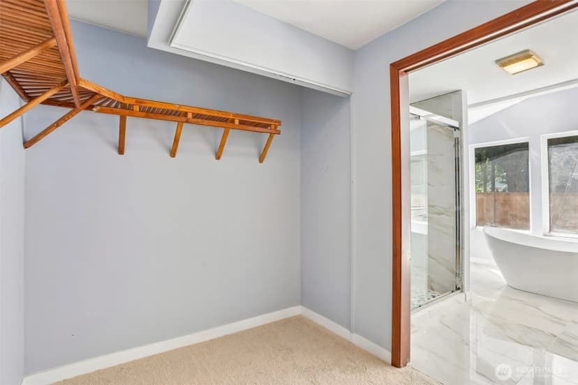 Property photo for 16220 Ambaum Boulevard S, Burien photo 19
