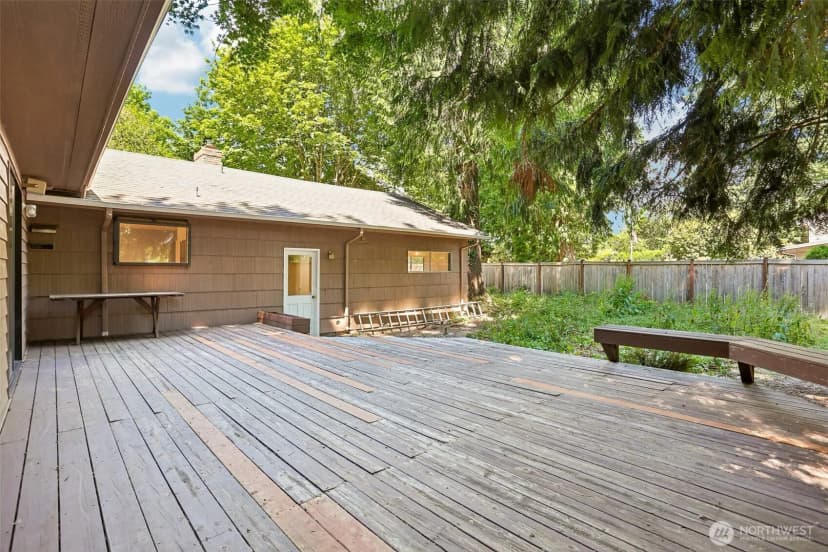 Property photo for 16220 Ambaum Boulevard S, Burien photo 35