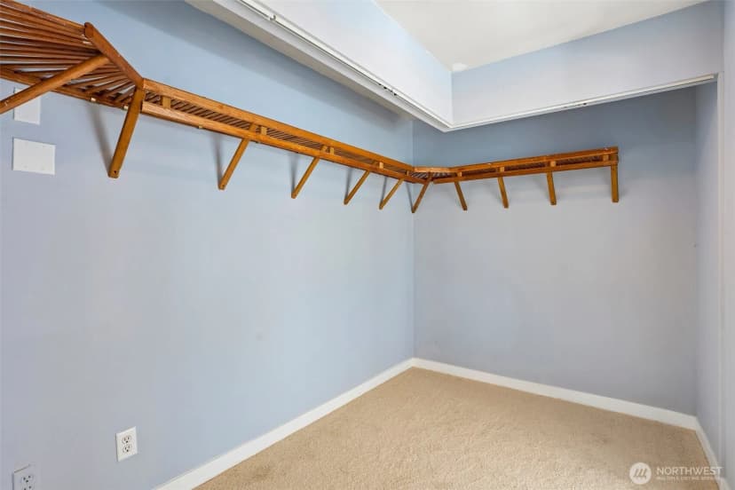 Property photo for 16220 Ambaum Boulevard S, Burien photo 18