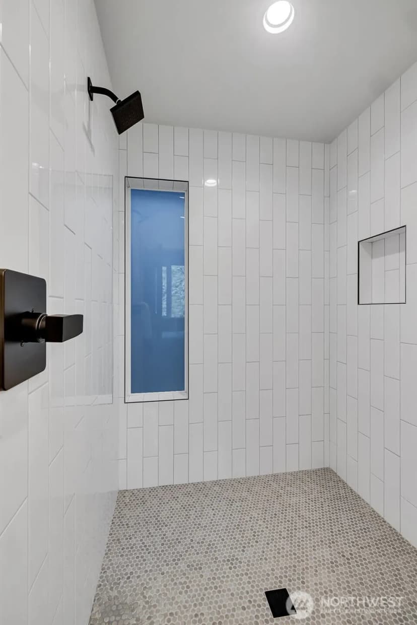 Property photo for 4405 S Holly Street, Seattle photo 19