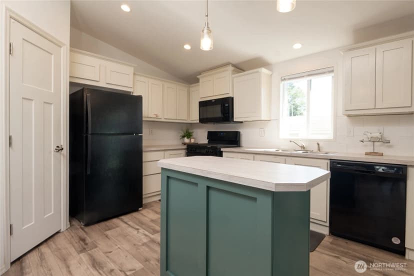 Property photo for 23708 Locust Way #64, Bothell photo 6