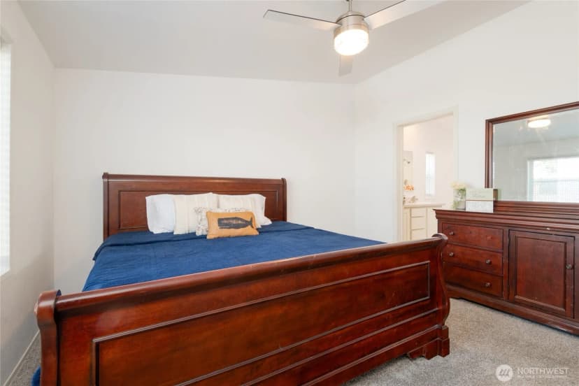 Property photo for 23708 Locust Way #64, Bothell photo 11