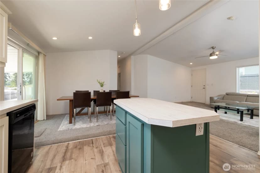 Property photo for 23708 Locust Way #64, Bothell photo 7