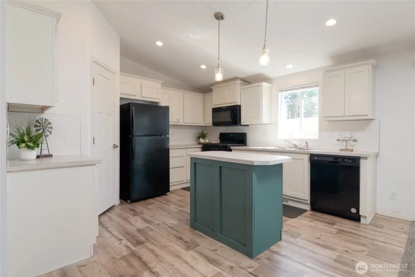 Property photo for 23708 Locust Way #64, Bothell photo 5