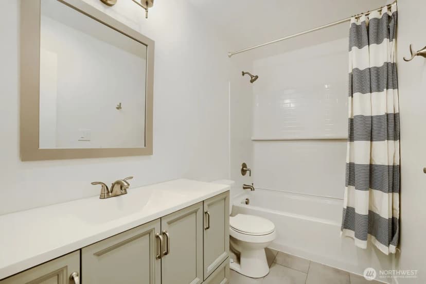 Property photo for 7924 212th Street Sw #107, Edmonds photo 11