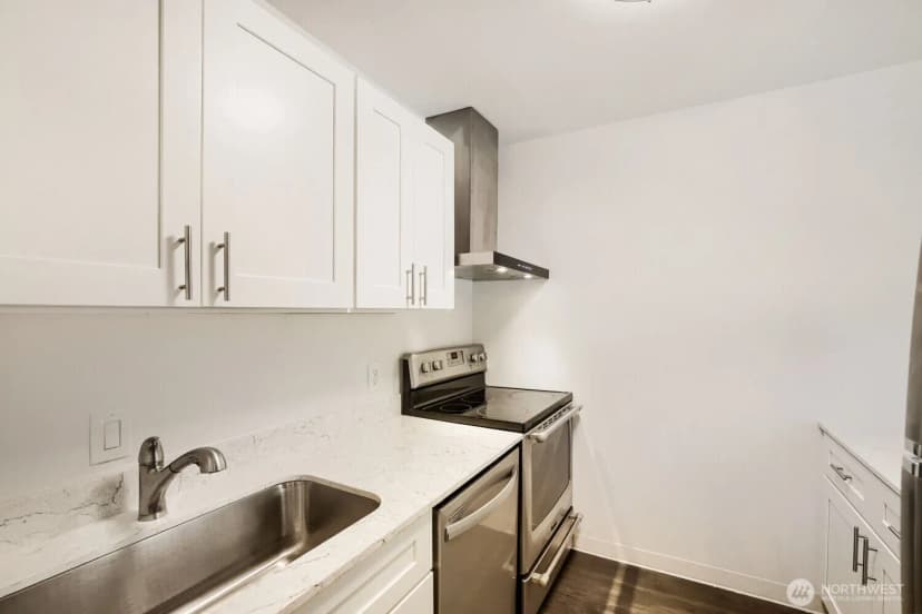 Property photo for 7924 212th Street Sw #107, Edmonds photo 6