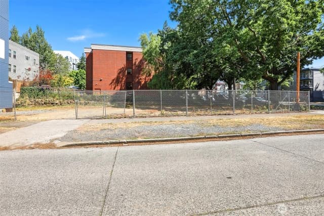 Property photo for 1103 Nw Market Street, Seattle photo 2