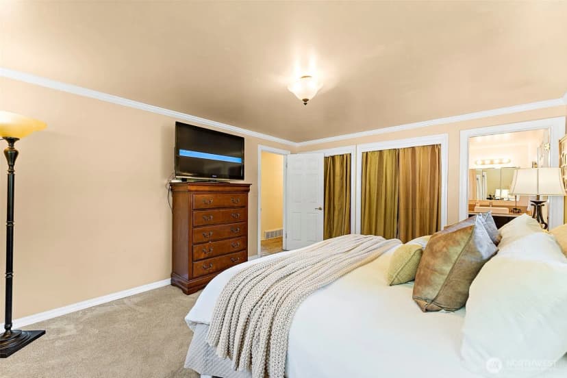 Property photo for 2019 Sw 317th Place, Federal Way photo 12