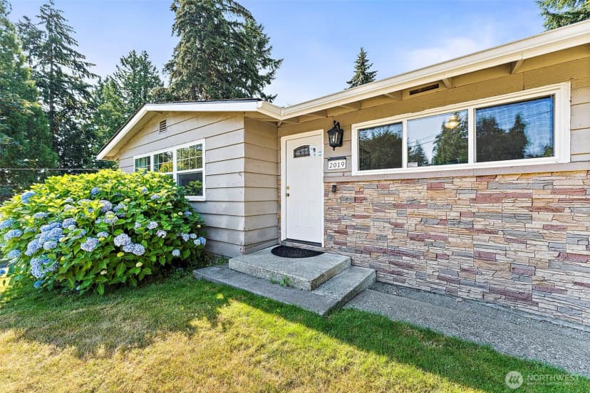 Property photo for 2019 Sw 317th Place, Federal Way