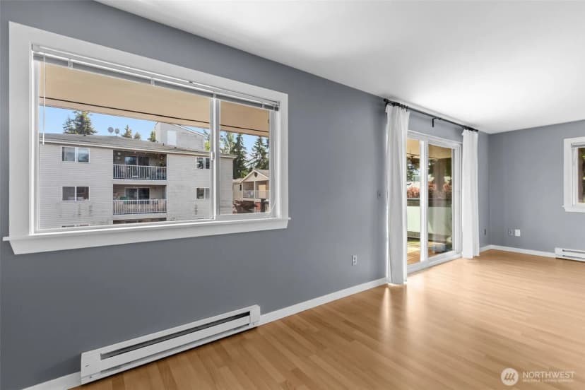 Property photo for 845 Ne 125th Street #404, Seattle photo 10