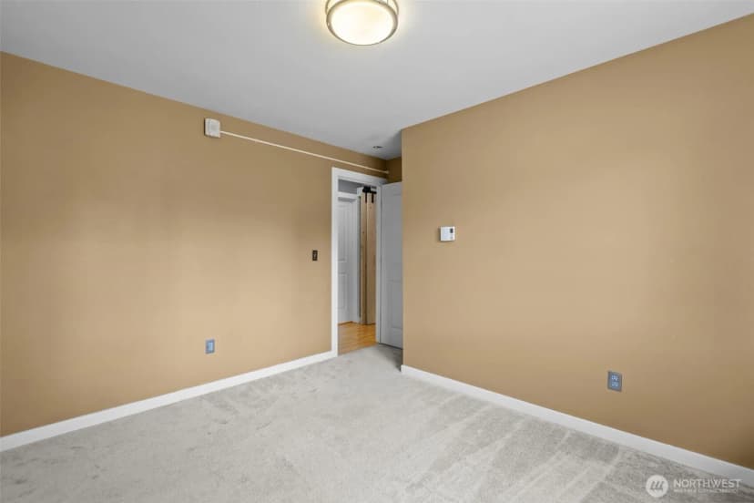 Property photo for 845 Ne 125th Street #404, Seattle photo 25