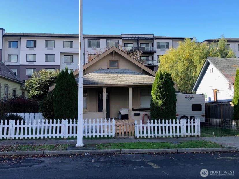 Property photo for 99 Williams Avenue S, Renton photo 6