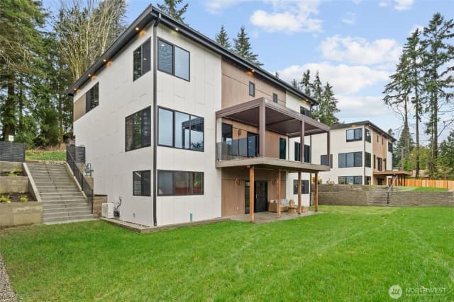 Property photo for 7903 240th Street Sw, Edmonds photo 2