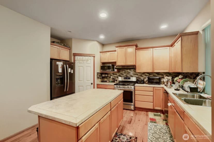 Property photo for 14505 Meridian Place W, Lynnwood photo 6