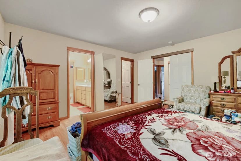 Property photo for 14505 Meridian Place W, Lynnwood photo 13