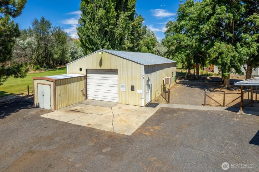 Property photo for 2399 Basin Street Sw, Ephrata photo 32