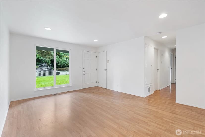 Property photo for 9604 Ne 124th Street, Kirkland photo 14