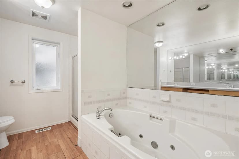 Property photo for 9604 Ne 124th Street, Kirkland photo 12