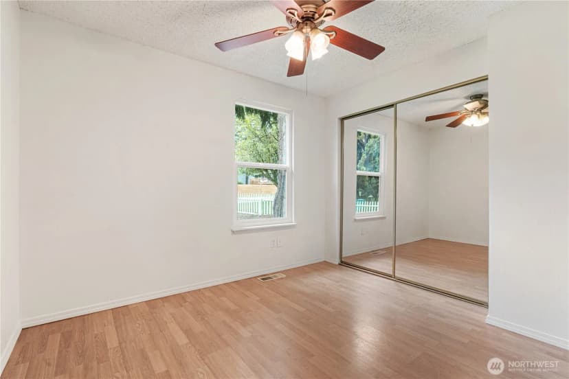 Property photo for 9604 Ne 124th Street, Kirkland photo 6