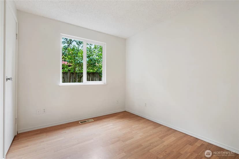 Property photo for 9604 Ne 124th Street, Kirkland photo 7