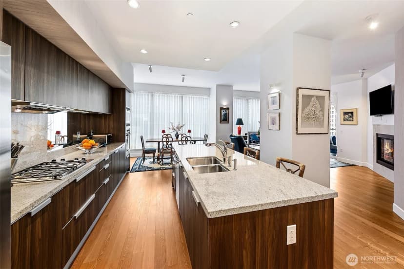 Property photo for 1920 4th Avenue #408, Seattle photo 6