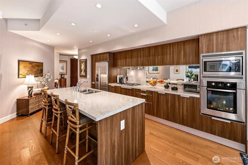 Property photo for 1920 4th Avenue #408, Seattle photo 11