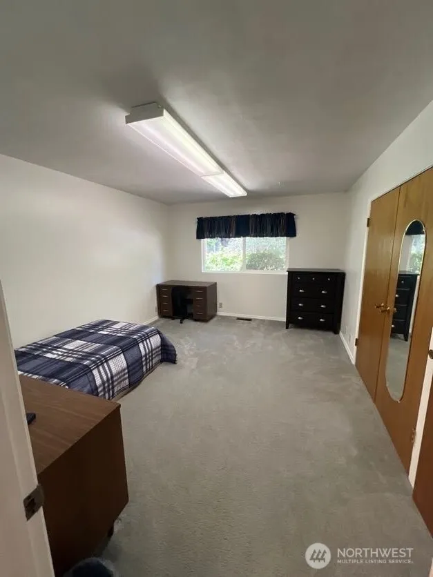 Property photo for 4430 Pine Avenue Ne, Bremerton photo 19