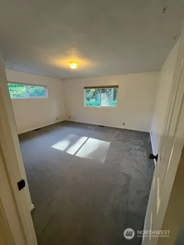 Property photo for 4430 Pine Avenue Ne, Bremerton photo 18