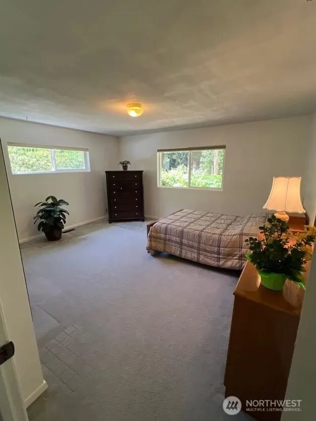 Property photo for 4430 Pine Avenue Ne, Bremerton photo 17