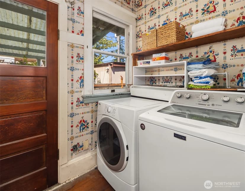 Property photo for 2415 Rucker Ave, Everett photo 20