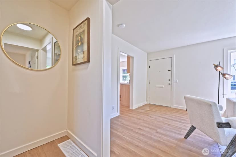 Property photo for 421 Wells Avenue N, Renton photo 6