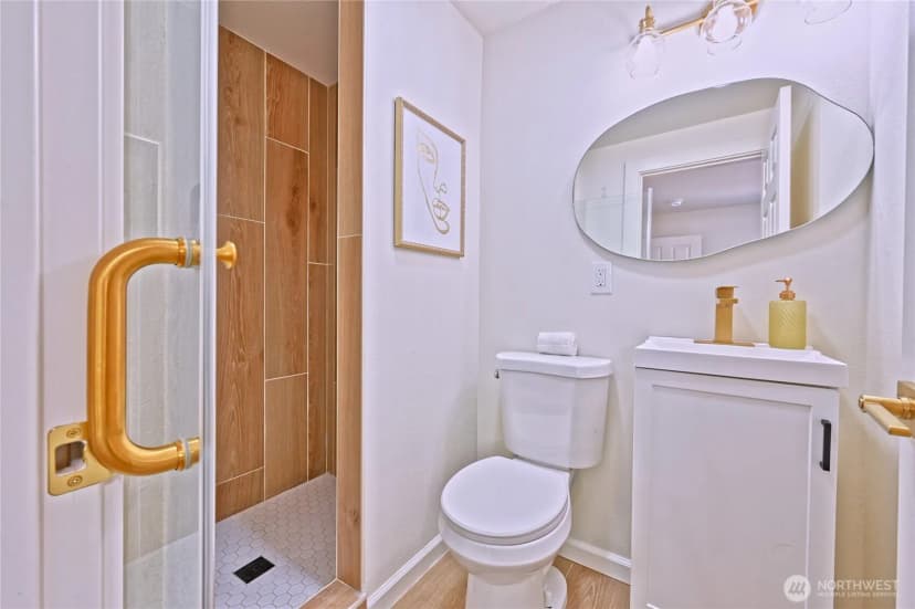 Property photo for 421 Wells Avenue N, Renton photo 21