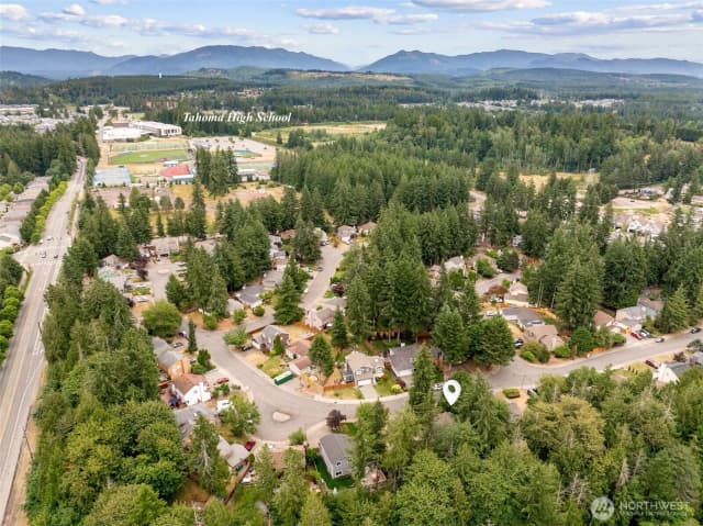 Property photo for 27319 226 Street Se, Maple Valley photo 2