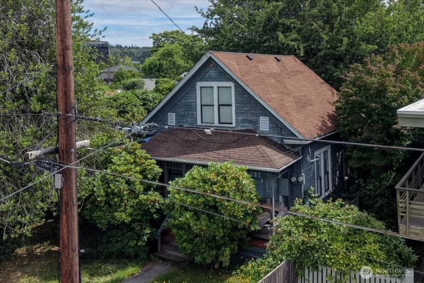 Property photo for 522 Williams Avenue N, Renton photo 2