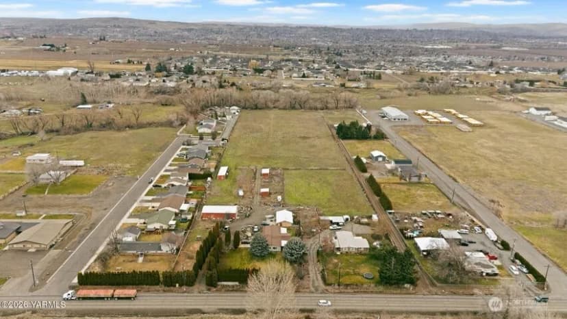 Property photo for 7703 Ahtanum Road, Yakima photo 7