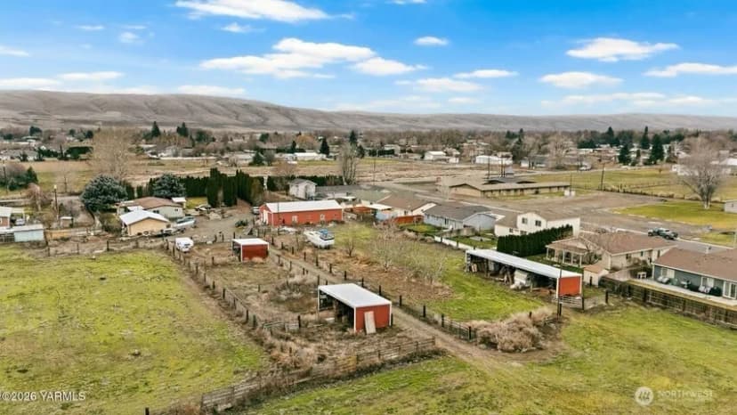 Property photo for 7703 Ahtanum Road, Yakima photo 12