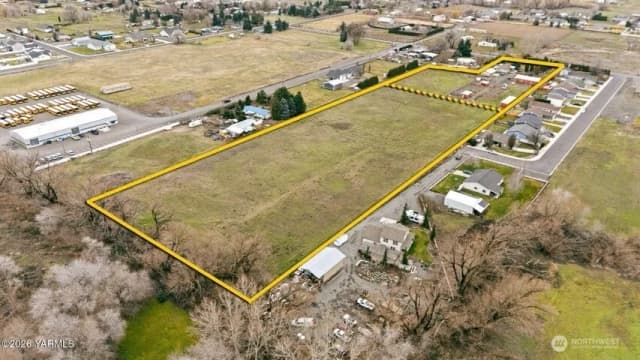 Property photo for 7703 Ahtanum Road, Yakima photo 3