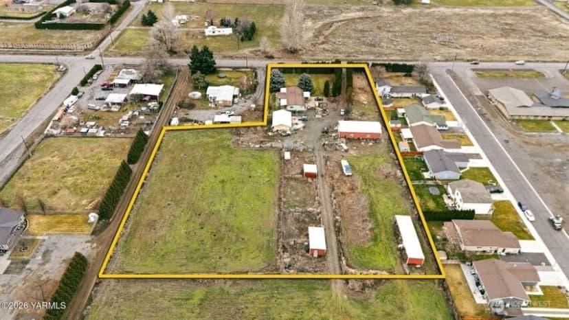 Property photo for 7703 Ahtanum Road, Yakima photo 4