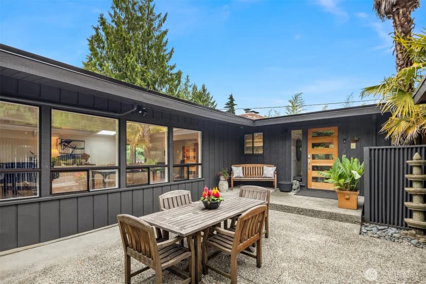 Property photo for 3727 77th Place Se, Mercer Island photo 2
