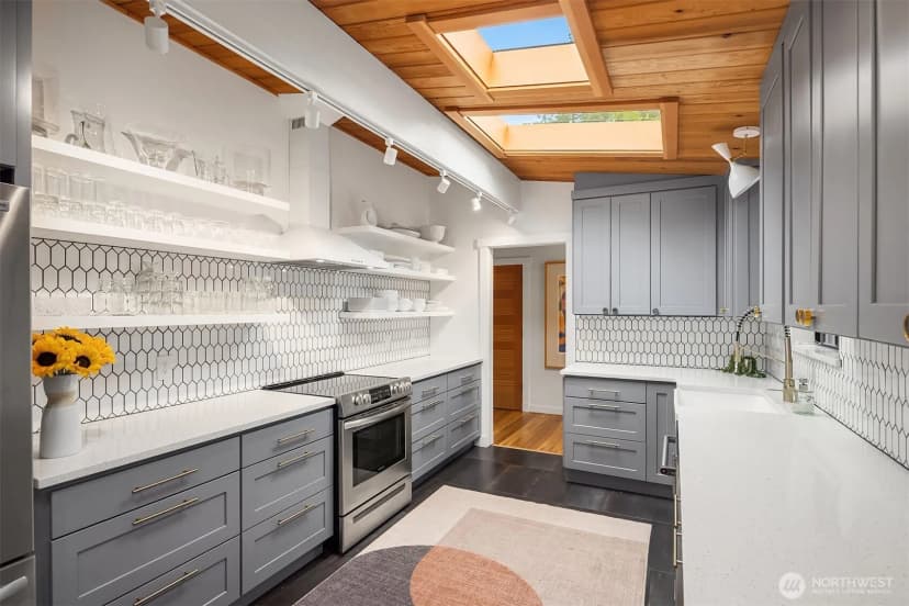 Property photo for 3727 77th Place Se, Mercer Island photo 11