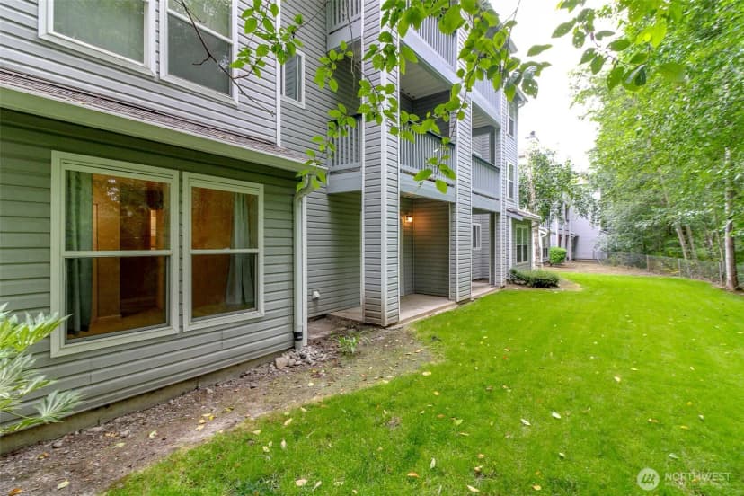 Property photo for 33020 10th Avenue Sw #d102, Federal Way photo 20