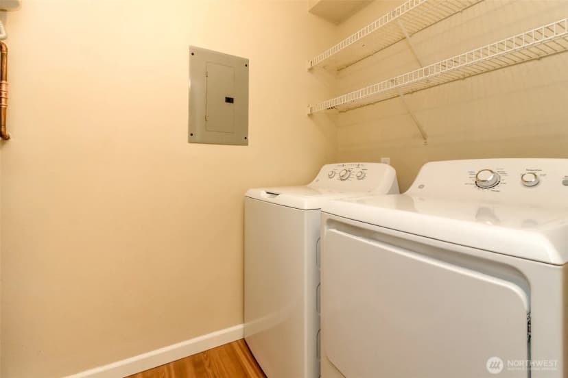 Property photo for 33020 10th Avenue Sw #d102, Federal Way photo 16